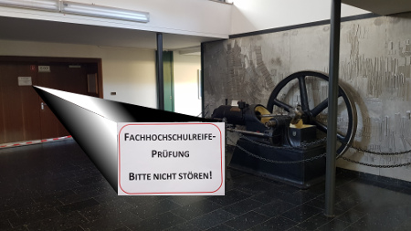 Kleines Räsel: Was passierte hier in der Aula?